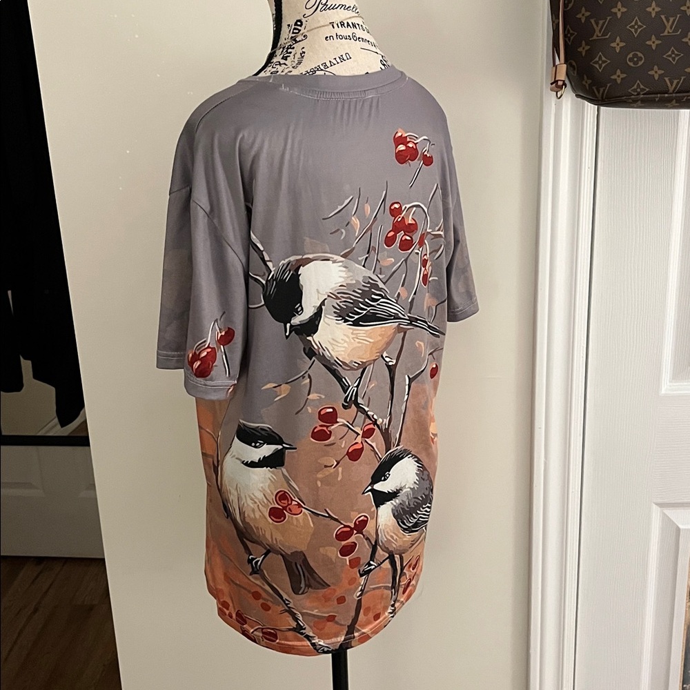 😃Source Unknown Gray Bird Print Short Sleeve Tee - Picture 7 of 9